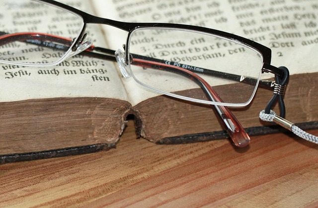 The Benefits of Reading Glasses