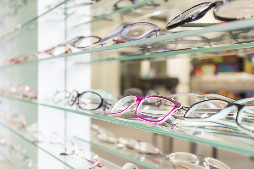 Finding the Right Place to Buy Glasses