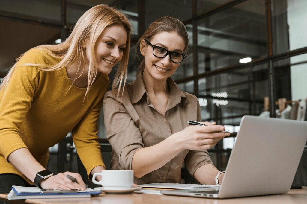 Why Eyewear for the Office Female is Important